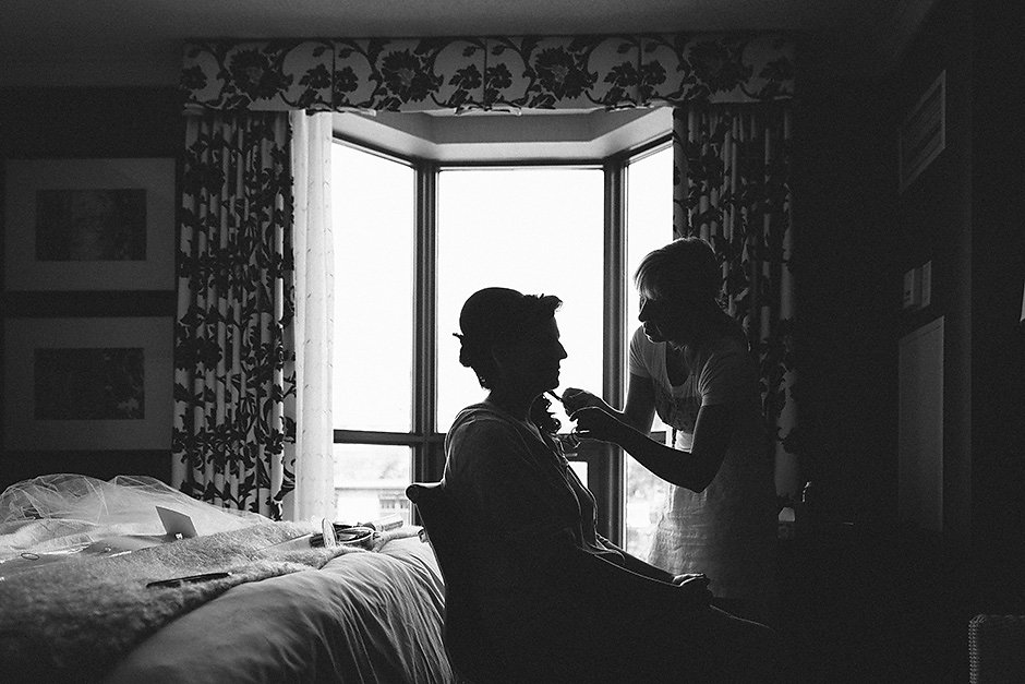 Toronto-wedding-photo-bride-getting-ready.jpg