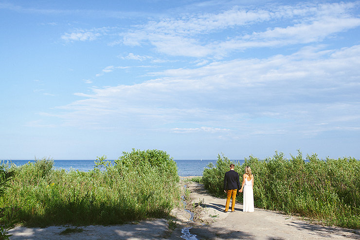 10-Engagement-photo-by-Lake-Ontario-at-Scarborough-Bluffs.jpg