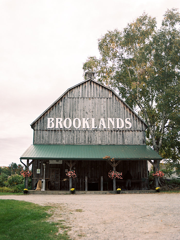 50-Brooklands-Farm-Barn-wedding-in-Bracebridge-photography.jpg